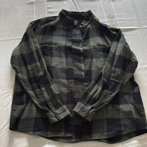 Men's Black and Green Checkered Flannel